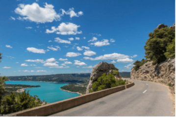 Balade moto : les routes incontournables en région PACA (Provence-Alpes-Côte d'Azur)