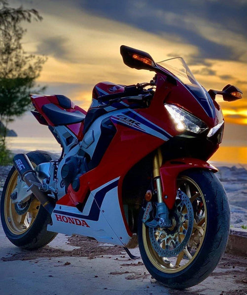 Honda CBR 1000 RR : Présentation, avis pilote et test vidéo